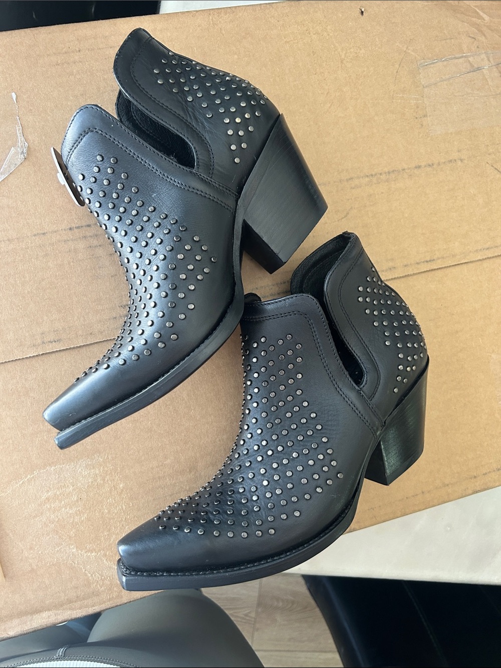 ARIAT LEATHER BOOTIES - Picture 4 of 11